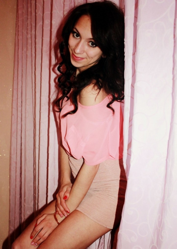 Альбина, 22 года, 2 размер груди